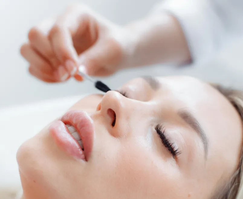 Prodlužování řas